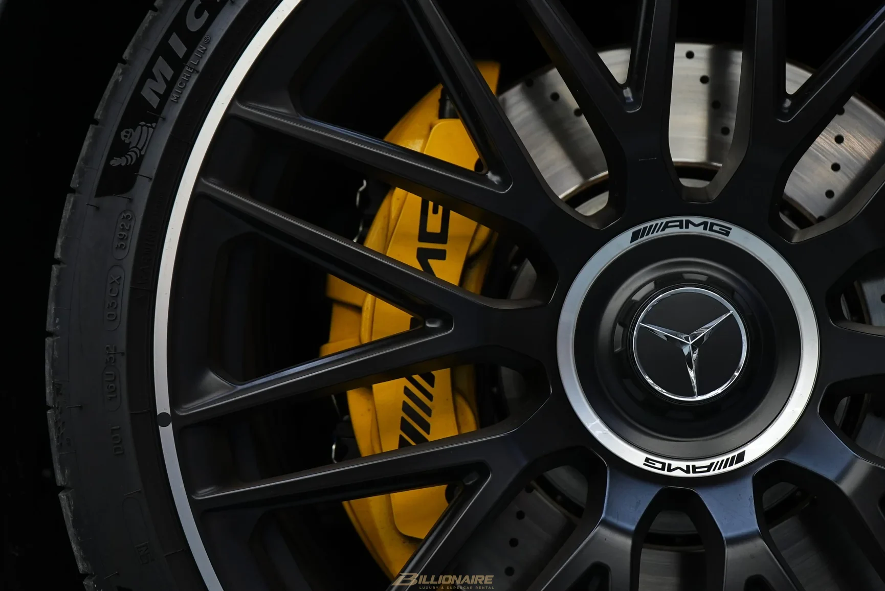 Dubai'de kiralık Mercedes-AMG GT 63 Coupe Grey – fotoğraf 10