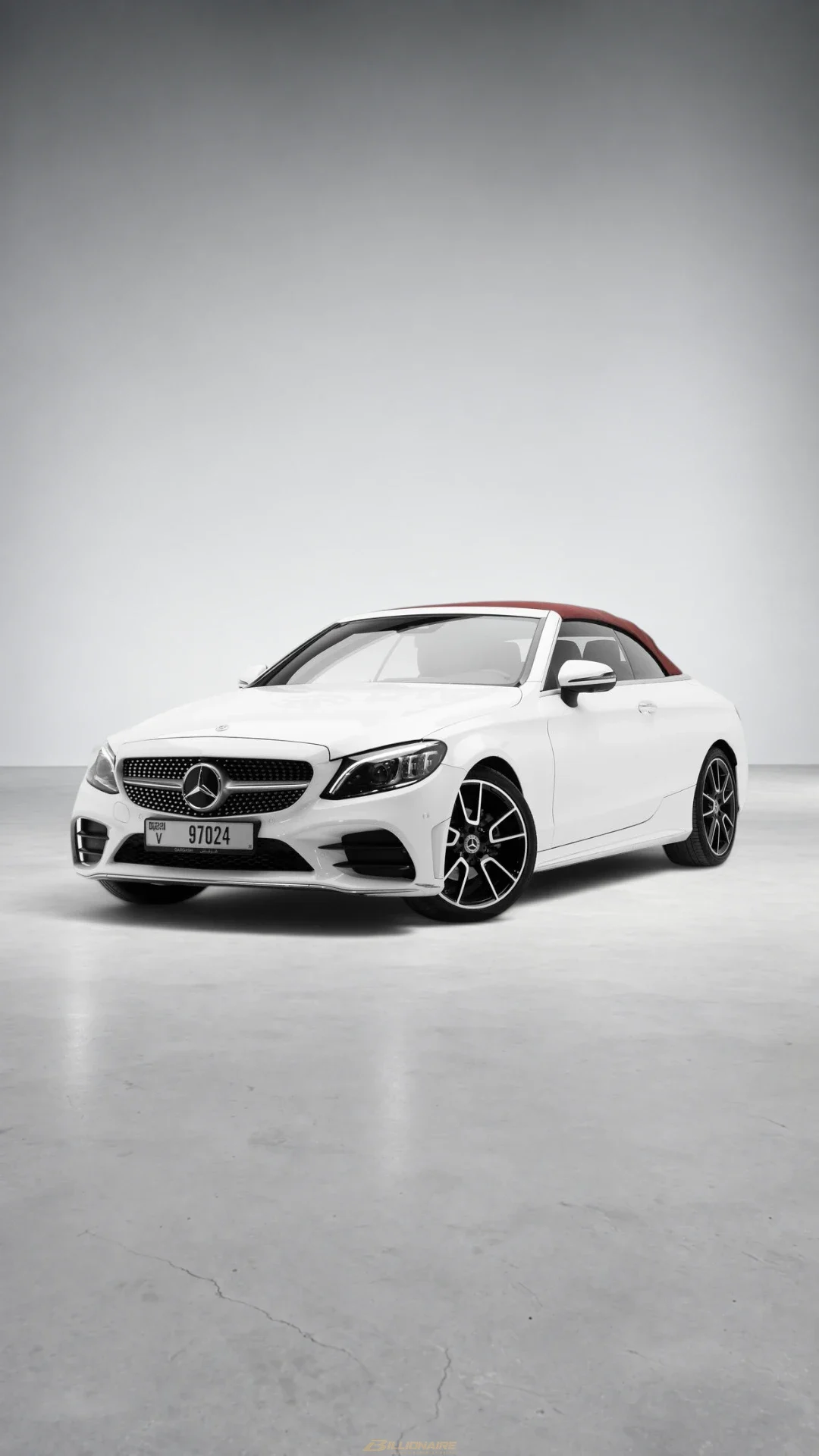 Mercedes-Benz C200 Cabriolet White в аренду в Дубае