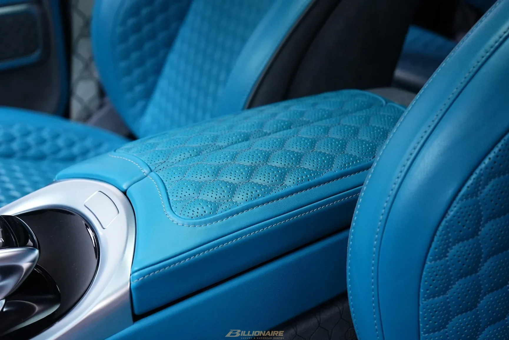 Dubai'de kiralık Mercedes-AMG G63 4x4² Brabus Turquoise – fotoğraf 12