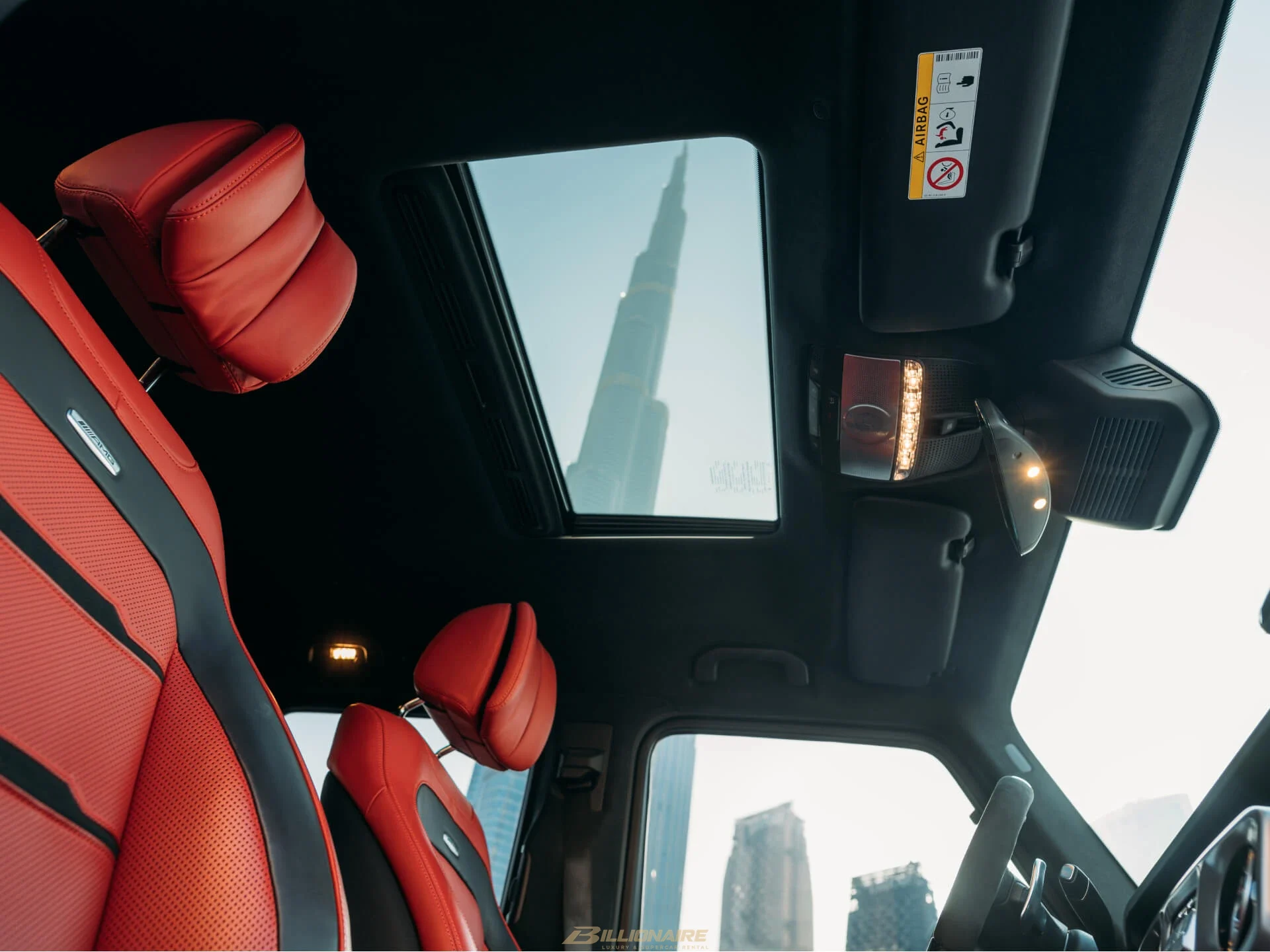 Mercedes-AMG G63 White (Red Interior) mieten in Dubai – Foto 6