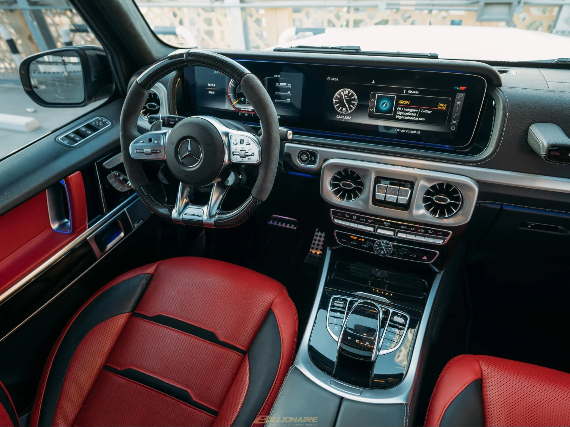 Mercedes-AMG G63 White (Red Interior) mieten in Dubai – Foto 9