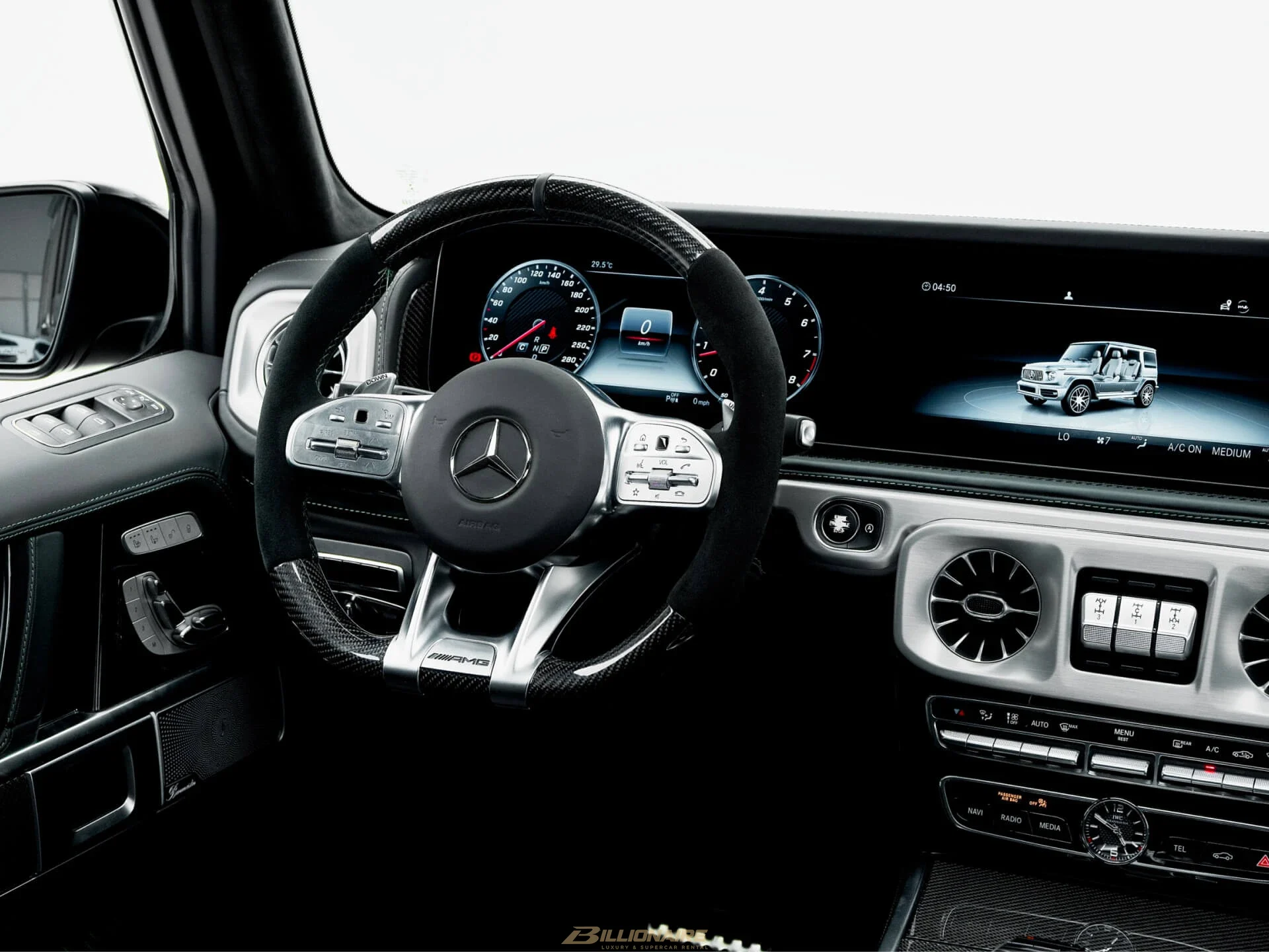 Mercedes-AMG G63 Emerald Green mieten in Dubai – Foto 7