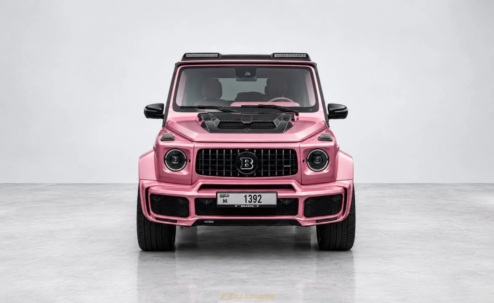 Mercedes-AMG G63 Brabus Pink à louer à Dubaï – photo 2