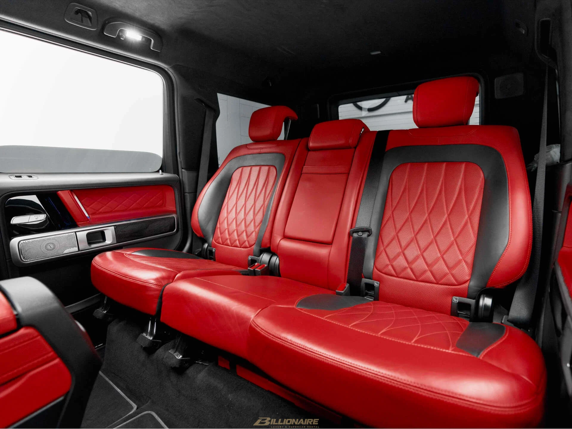 اجاره Mercedes-AMG G63 Designo Hyacinth Red در دبی – تصویر 5