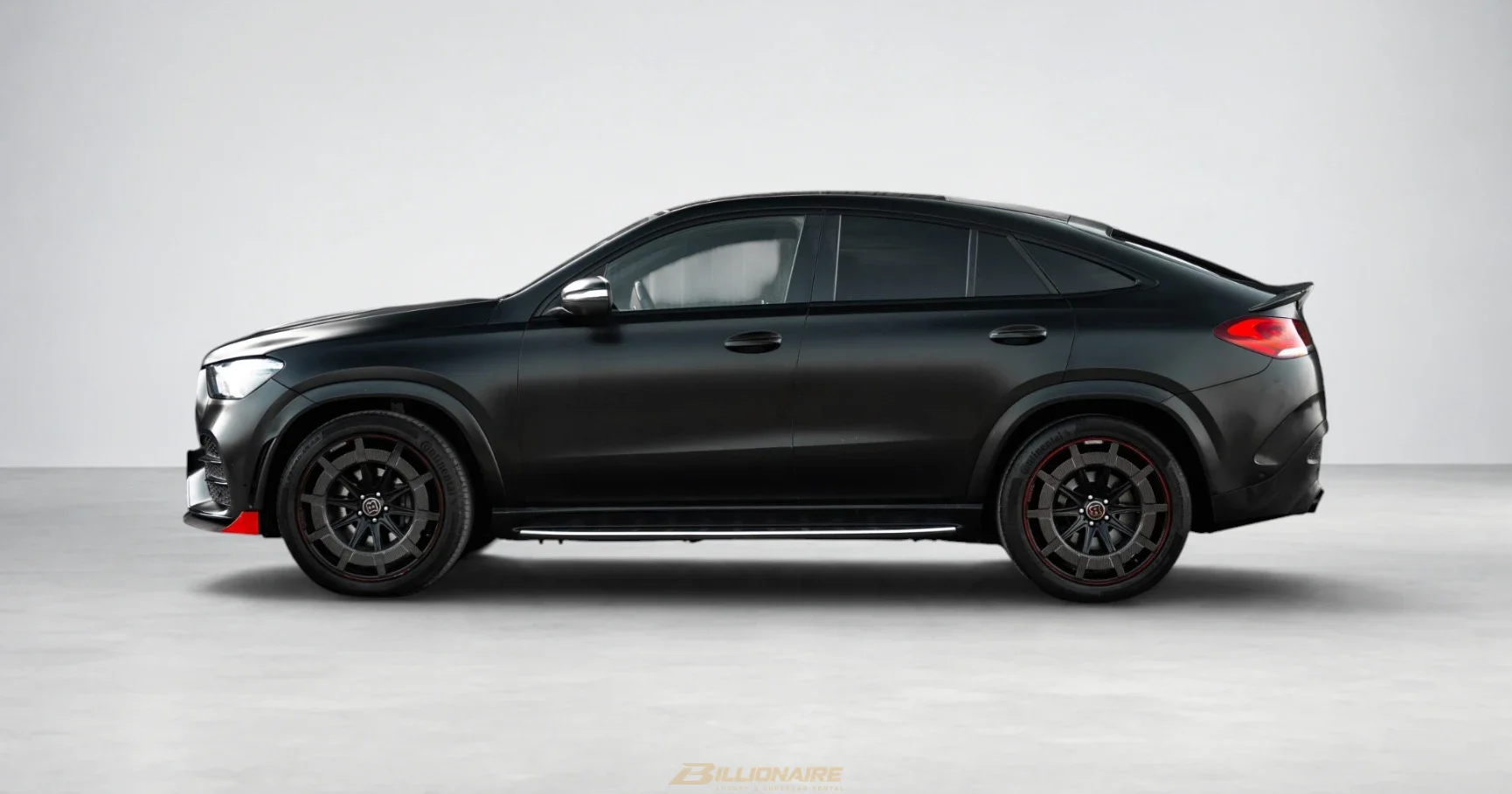 Mercedes-AMG GLE 53 Coupe Matte Black en alquiler en Dubái – foto 4