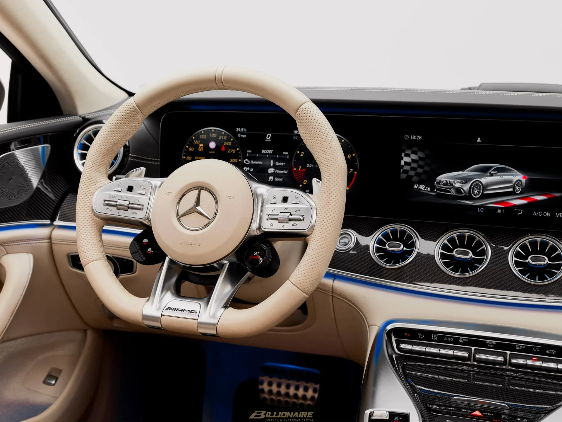 Mercedes-AMG GT 63 S 4-Door Coupe Selenite Grey en alquiler en Dubái – foto 7