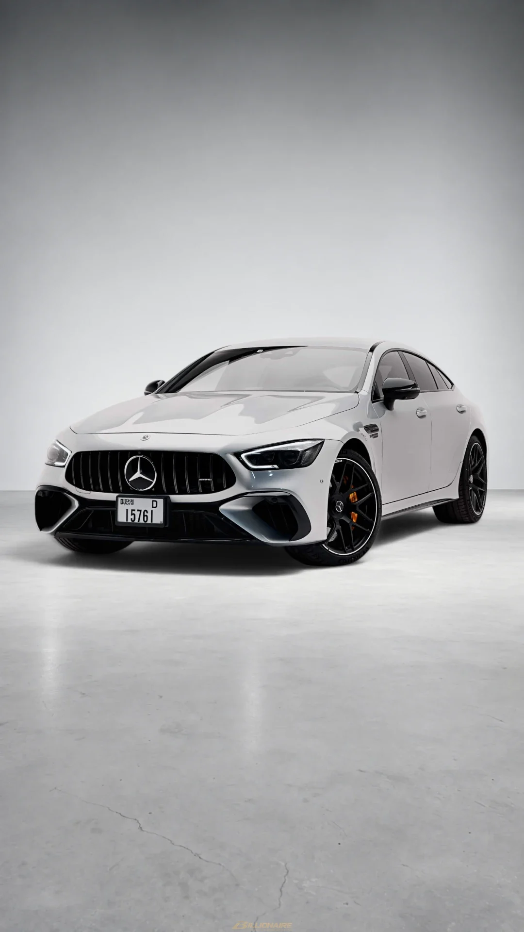 Mercedes-Benz Mercedes-AMG GT 63 S E-Performance Silver в аренду в Дубае