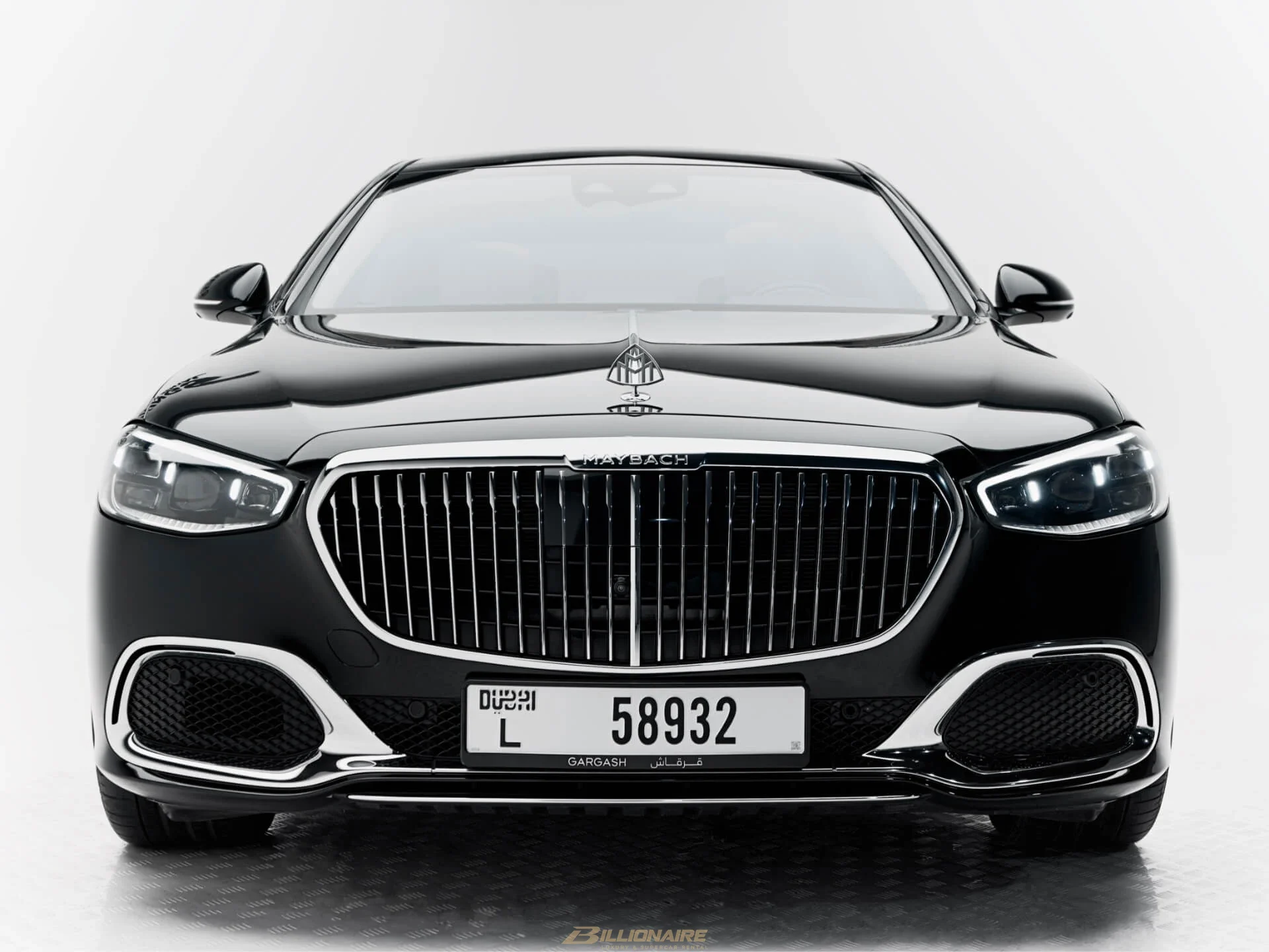 Mercedes-Maybach S580 Obsidian Black View 2