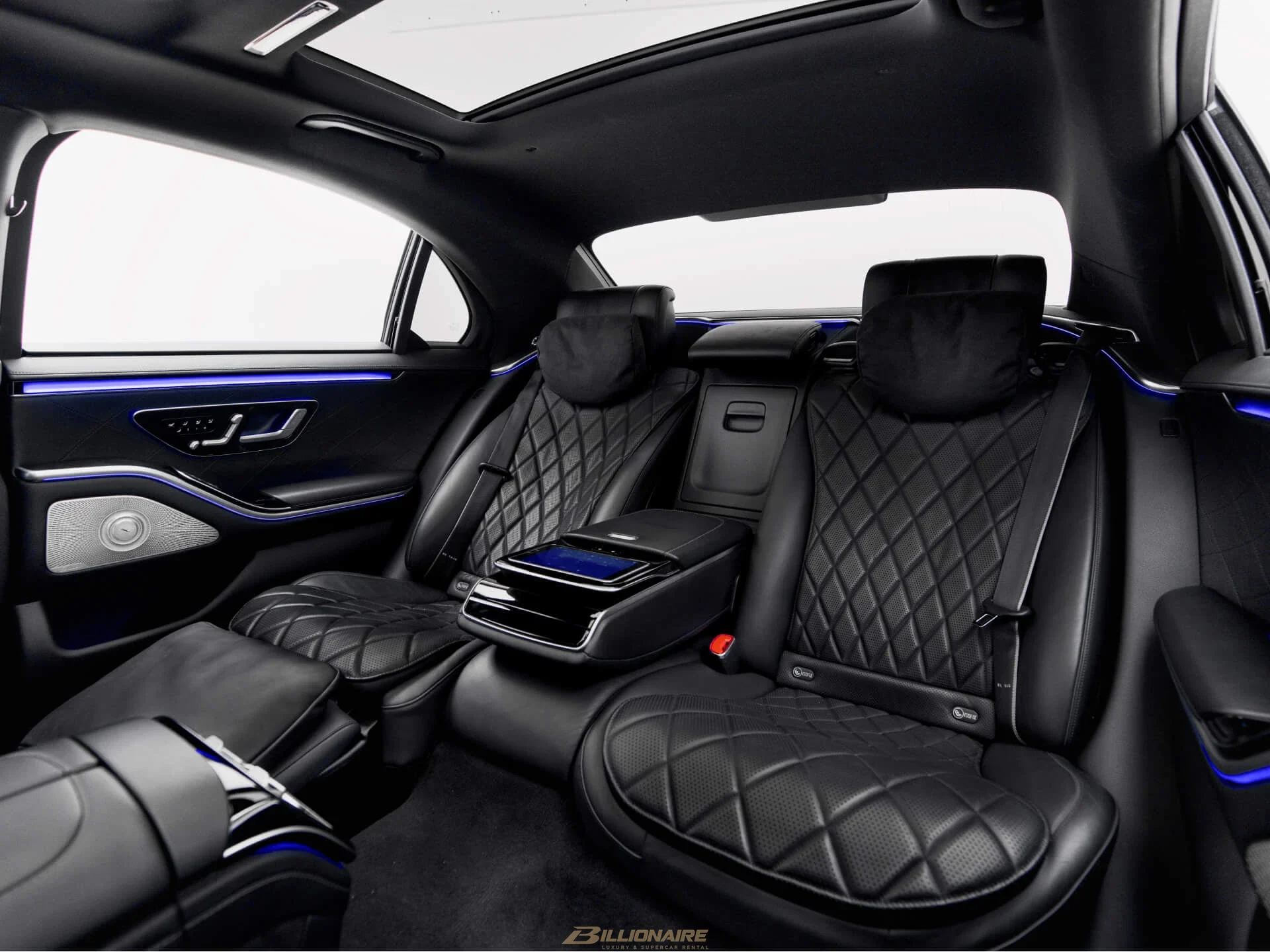 Mercedes-Benz S500 Brabus B50 Edition White en alquiler en Dubái – foto 7