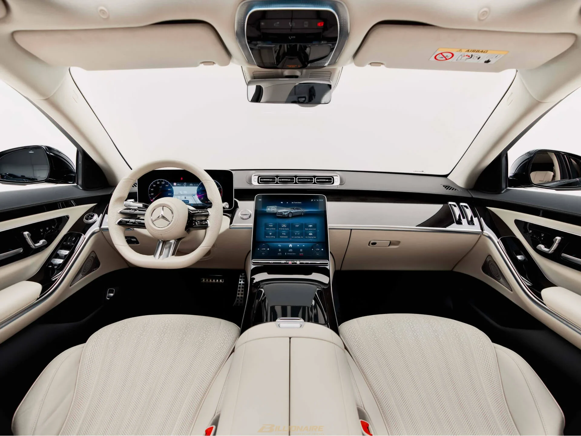 Mercedes-Benz S500 Obsidian Black en alquiler en Dubái – foto 8