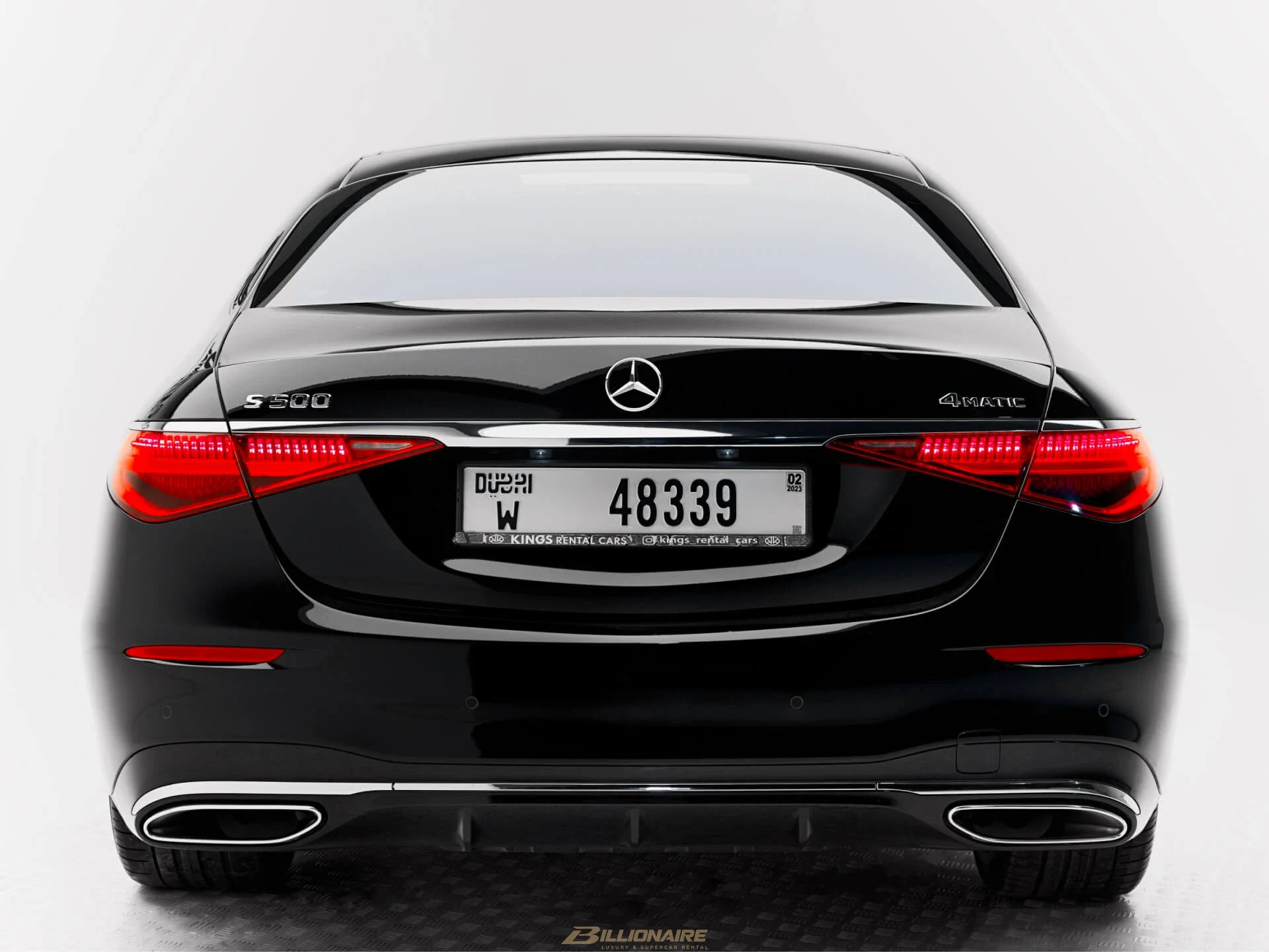 Mercedes-Benz S500 Obsidian Black en alquiler en Dubái – foto 3