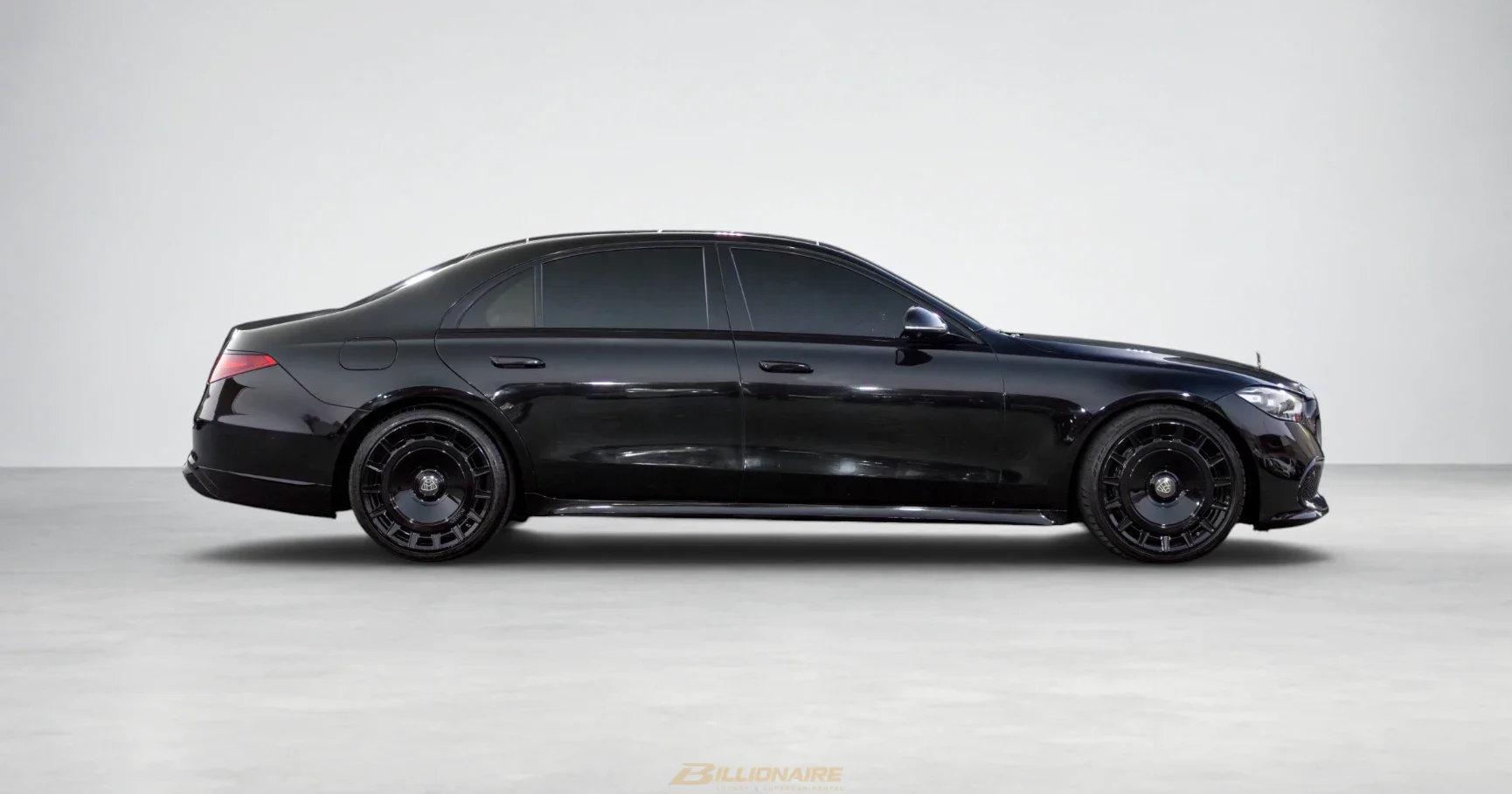 Mercedes-Benz S580 Black à louer à Dubaï – photo 4