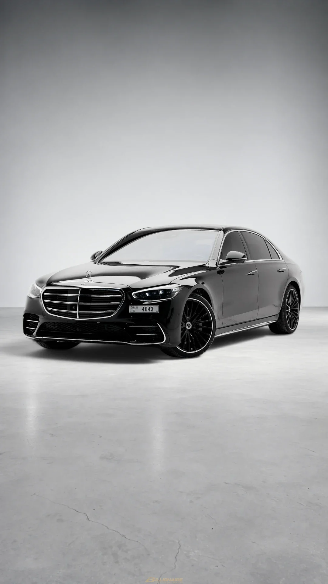 Mercedes-Benz S580 Selenite Grey в аренду в Дубае