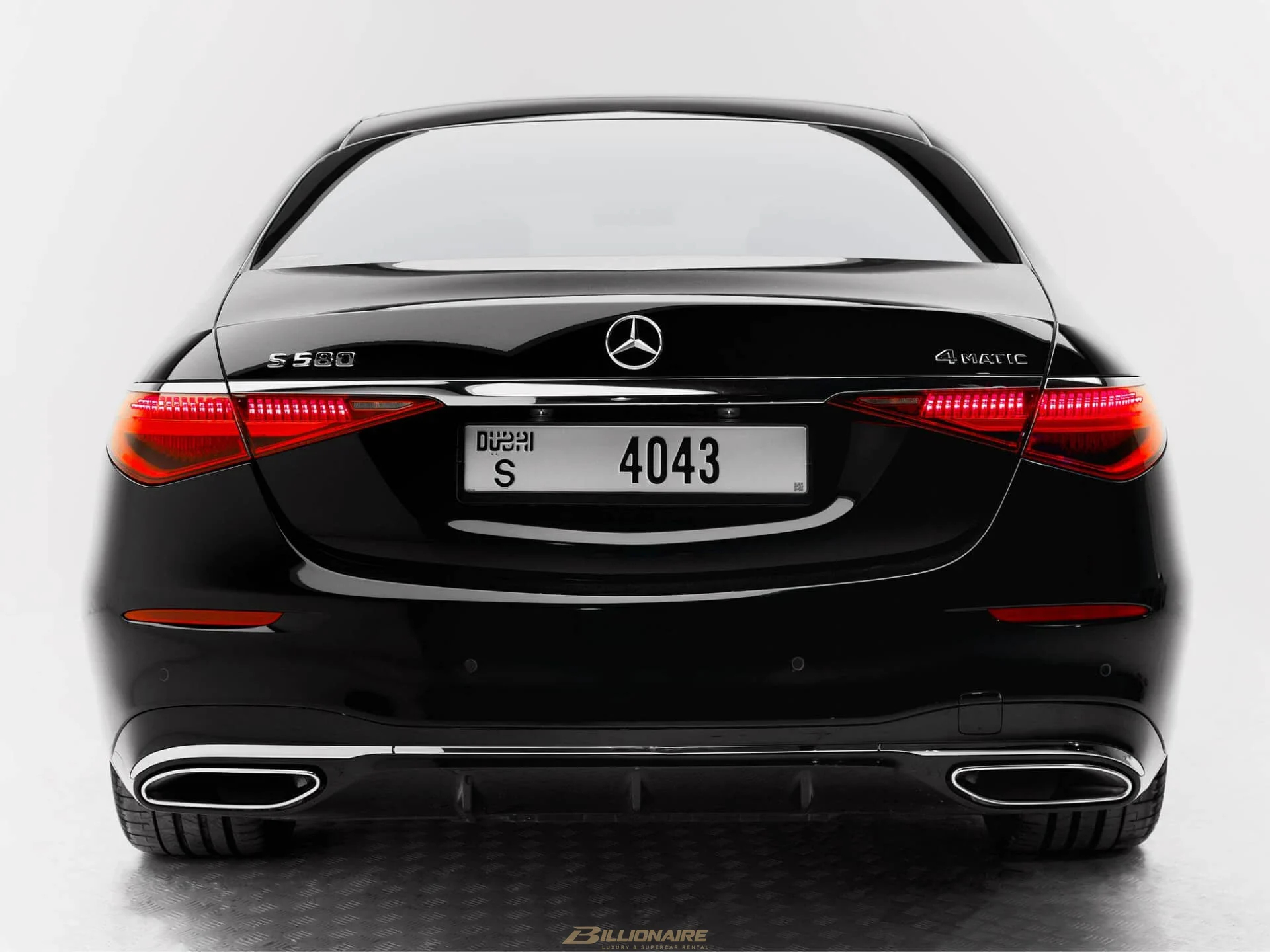 Mercedes-Benz S580 Selenite Grey в аренду в Дубае – фото 3