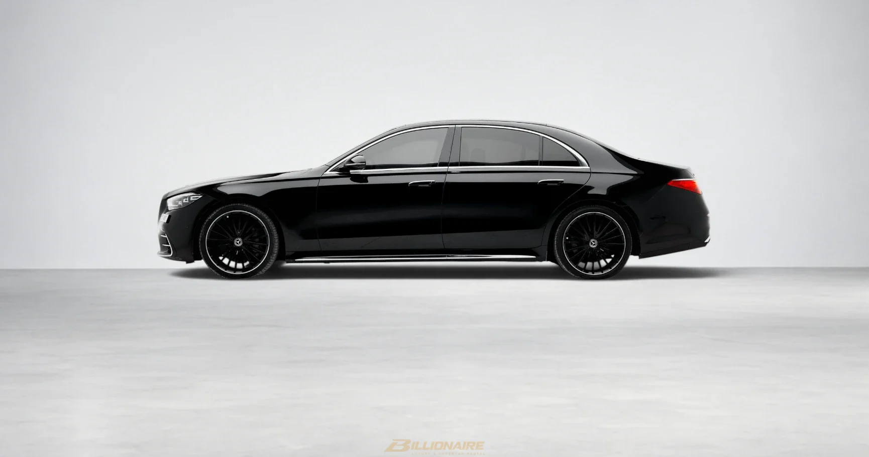 Mercedes-Benz S580 Selenite Grey в аренду в Дубае – фото 4