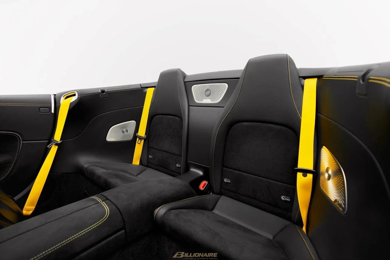 Mercedes-AMG SL 63 4MATIC+ Roadster Alpine Grey Interior