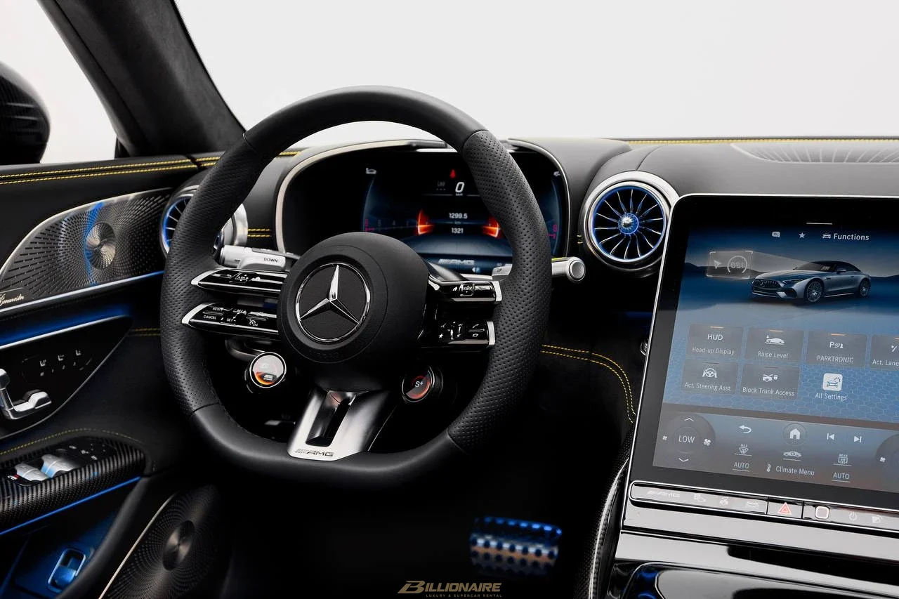 Mercedes-AMG SL 63 4MATIC+ Roadster Alpine Grey Interior