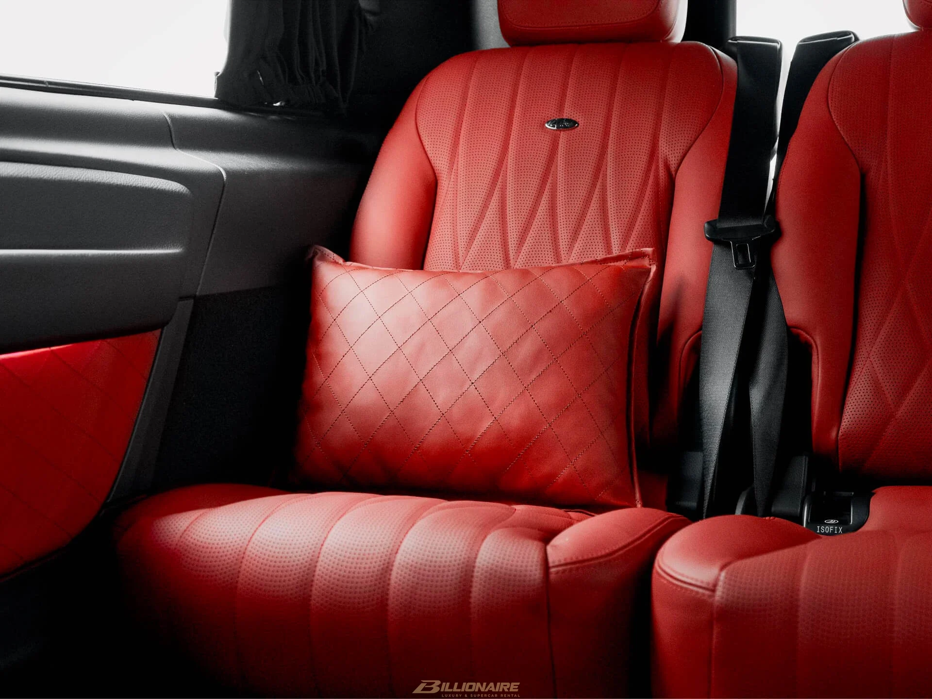 Mercedes-Benz V-Class Falcon Edition VIP Jet Van à louer à Dubaï – photo 9