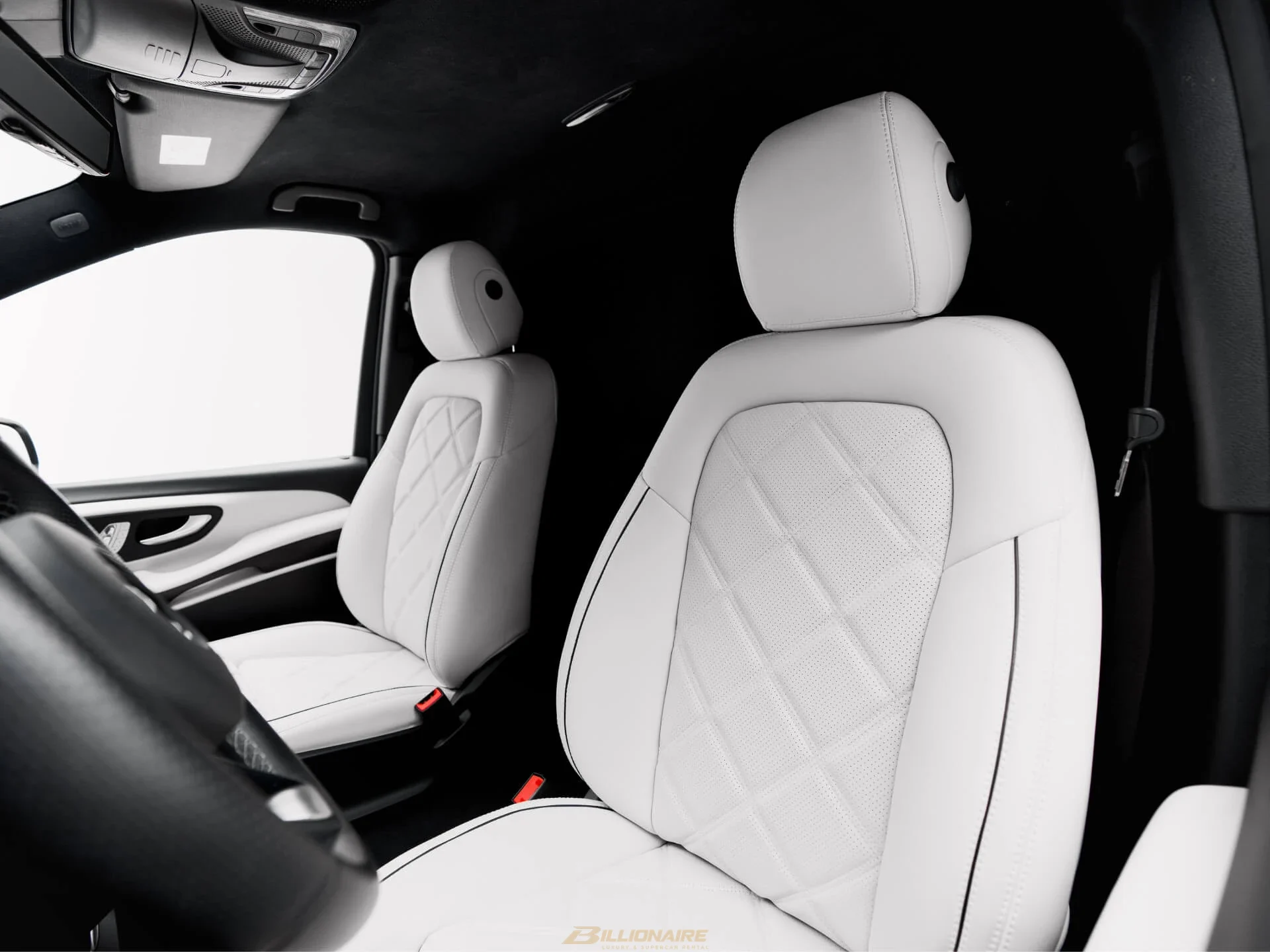 مرسيدس-بنز V250 مايباخ VIP جيت فان للإيجار في دبي – صورة 8