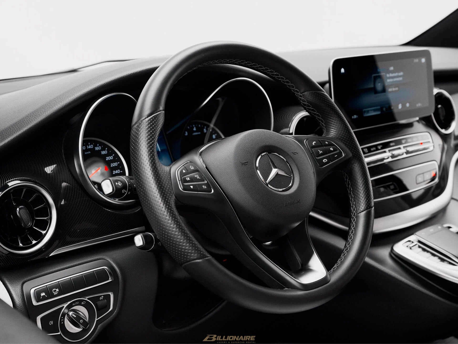 مرسيدس-بنز V250 مايباخ VIP جيت فان للإيجار في دبي – صورة 10