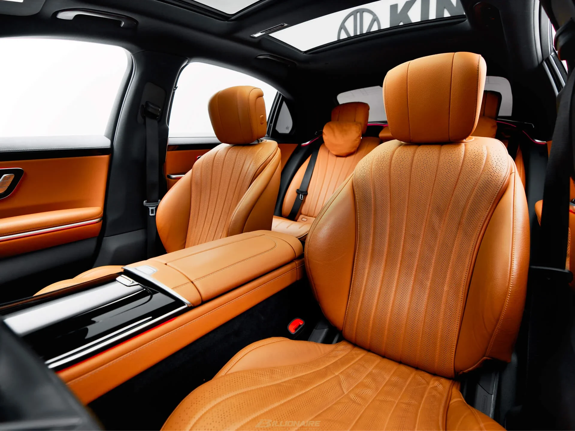 مرسيدس-بنز S500 برابوس مطفي للإيجار في دبي – صورة 6