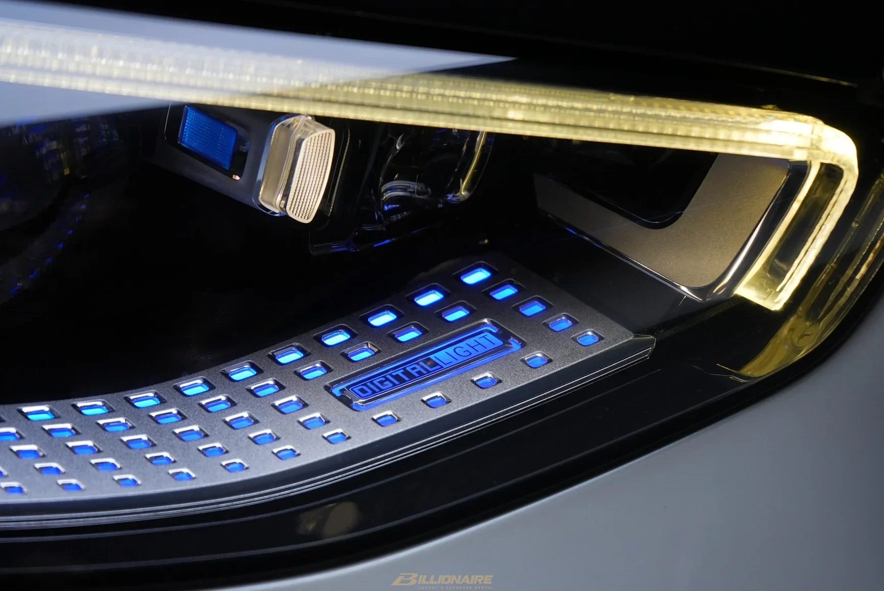 Mercedes-Maybach S680 Two-Tone à louer à Dubaï – photo 15