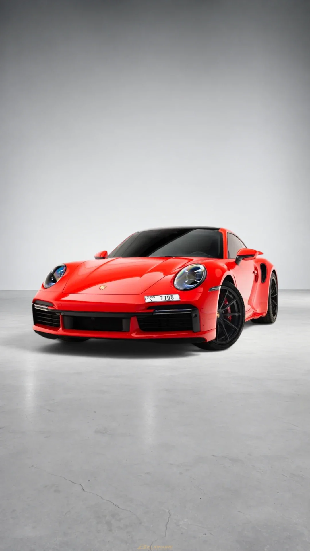 Porsche 911 Turbo S Akrapovic Edition Carmine Red в аренду в Дубае
