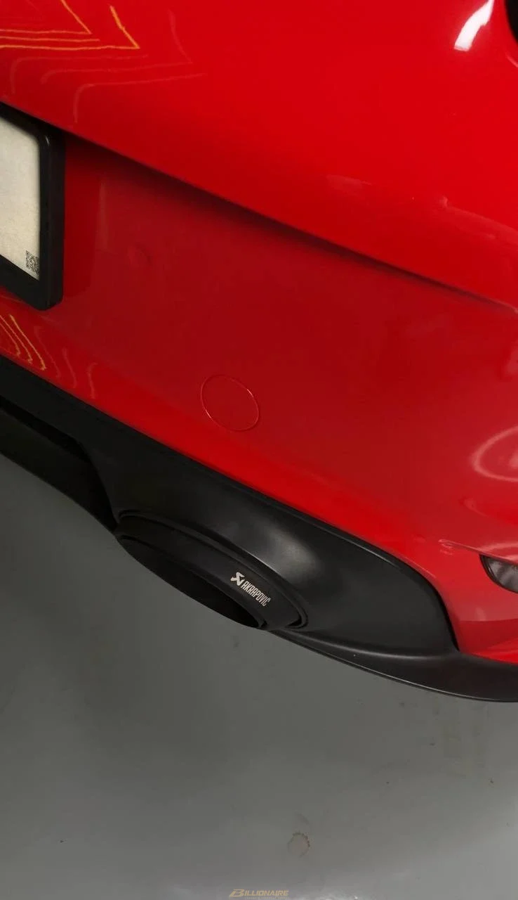 اجاره Porsche 911 Turbo S Akrapovic Edition Carmine Red در دبی – تصویر 8