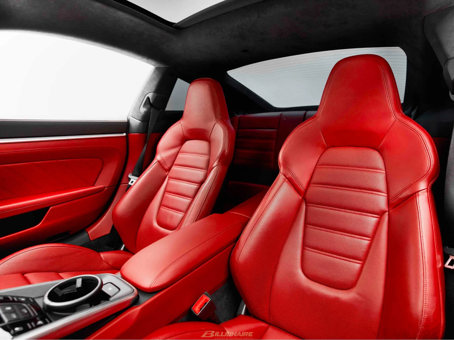 Porsche 911 Turbo S Pure White (Bordeaux Interior) в аренду в Дубае – фото 7