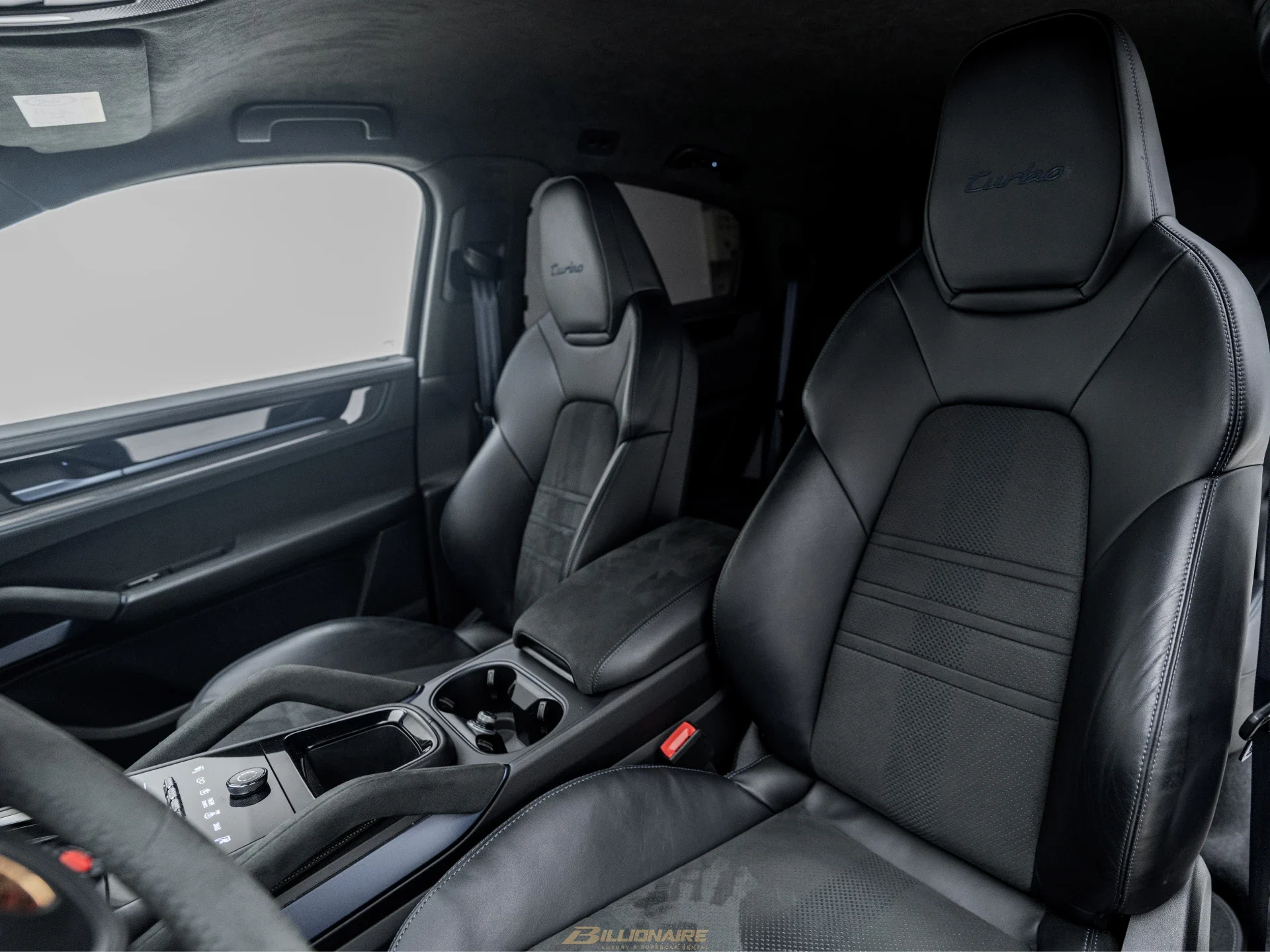 Porsche Cayenne Turbo E-Hybrid Chromite Black Interior