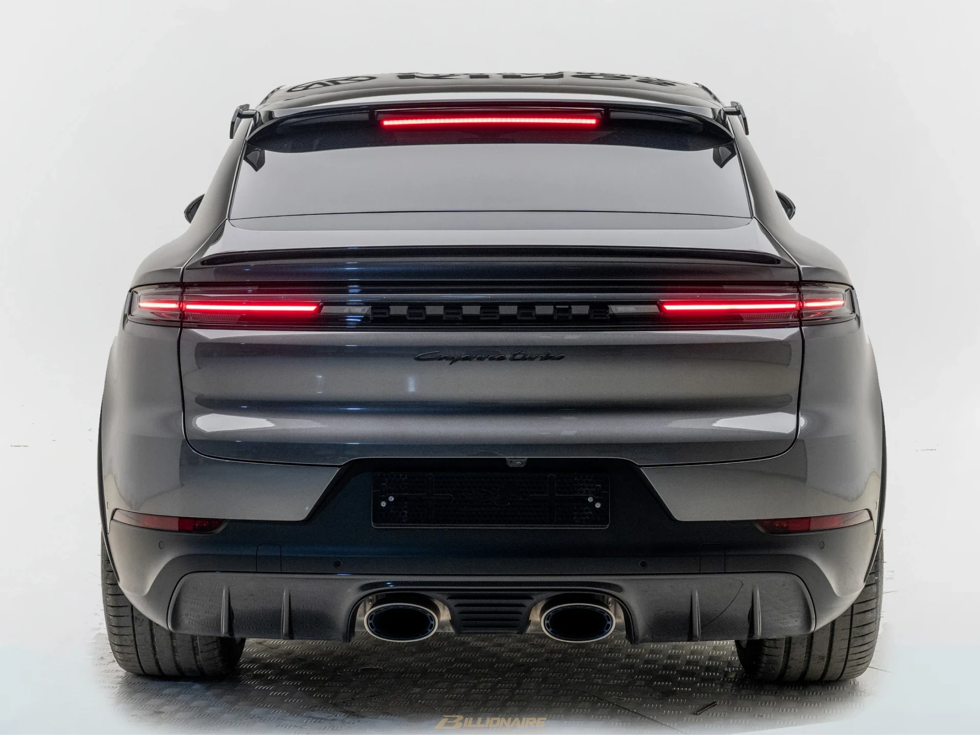 Porsche Cayenne Turbo E-Hybrid Chromite Black View 3