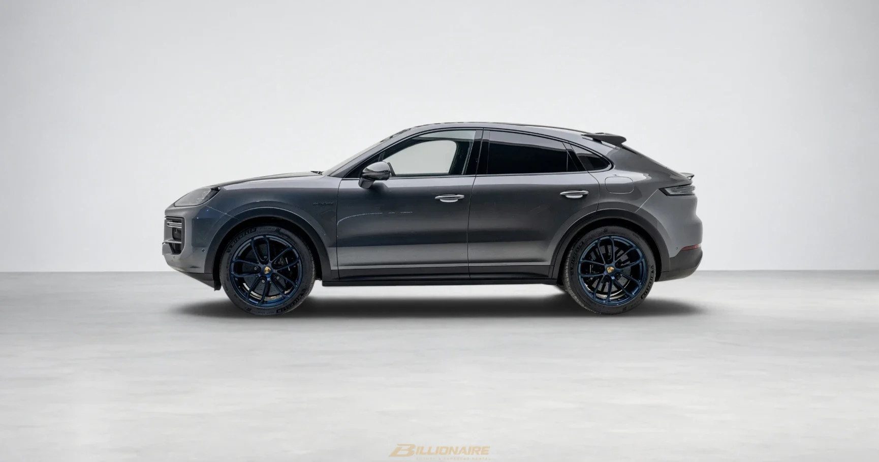 Porsche Cayenne Turbo E-Hybrid Chromite Black View 4