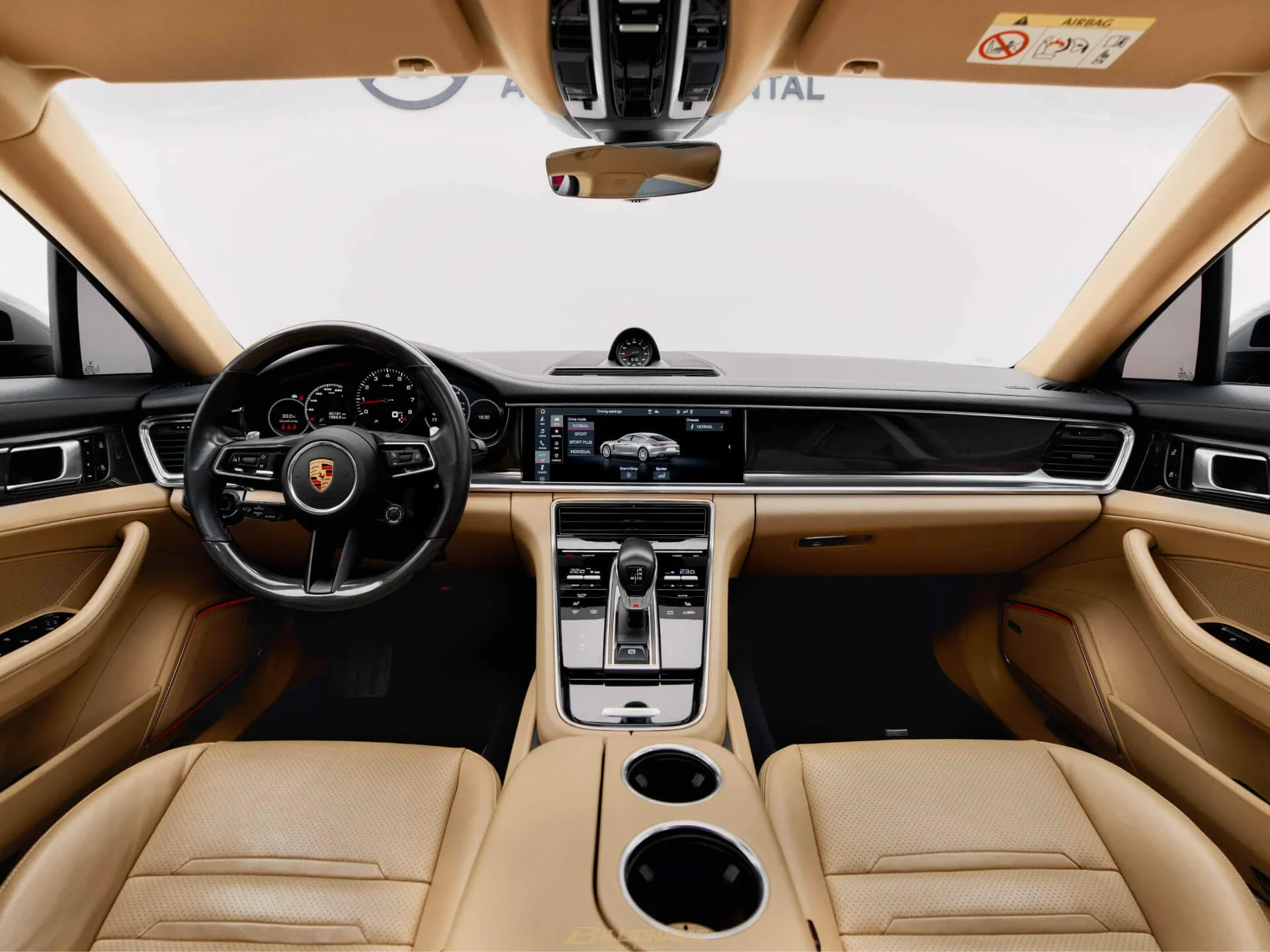 اجاره Porsche Panamera Volcano Grey (Saddle Tan Interior) در دبی – تصویر 8