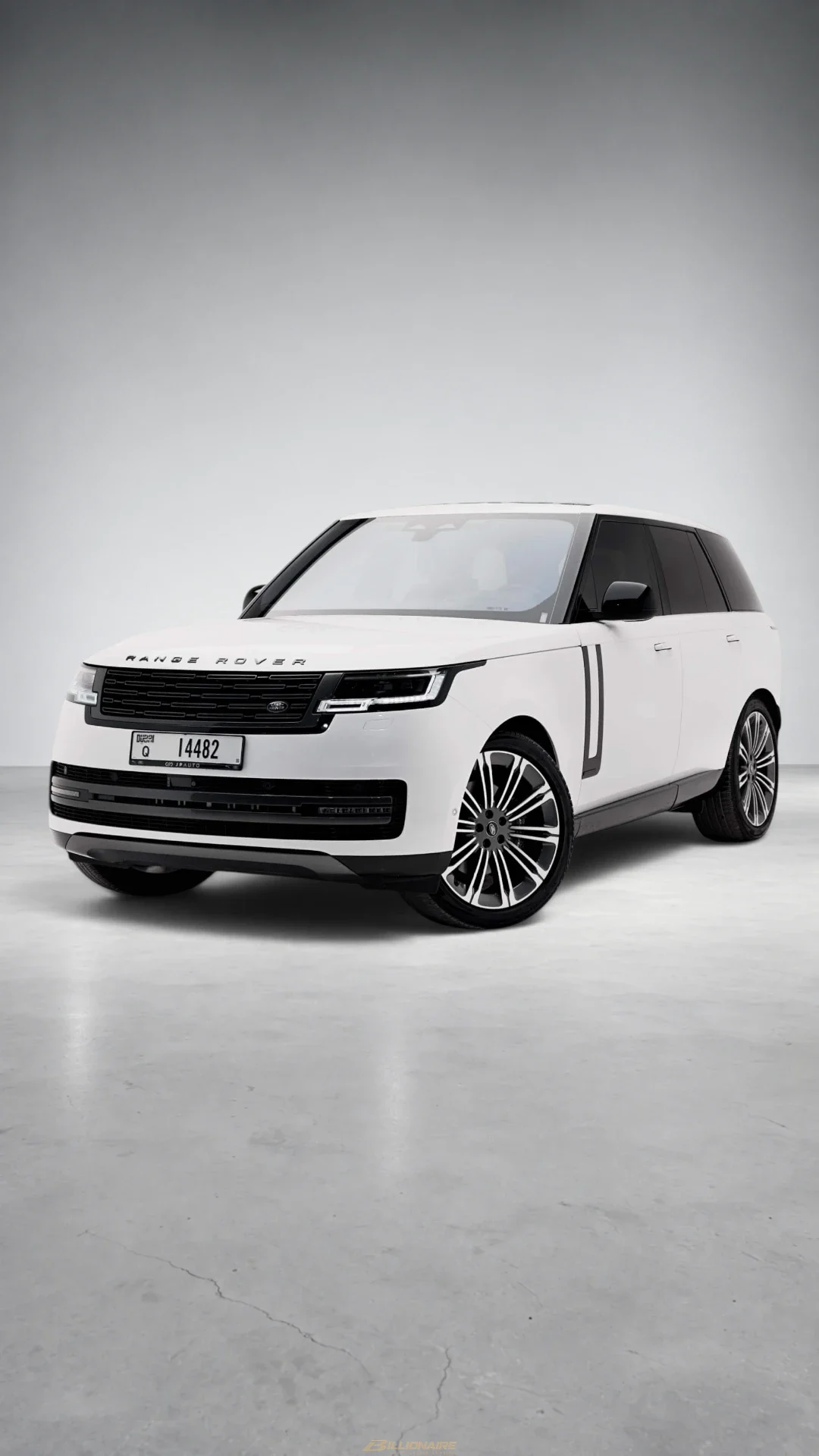 Range Rover Autobiography Pearl White en alquiler en Dubái