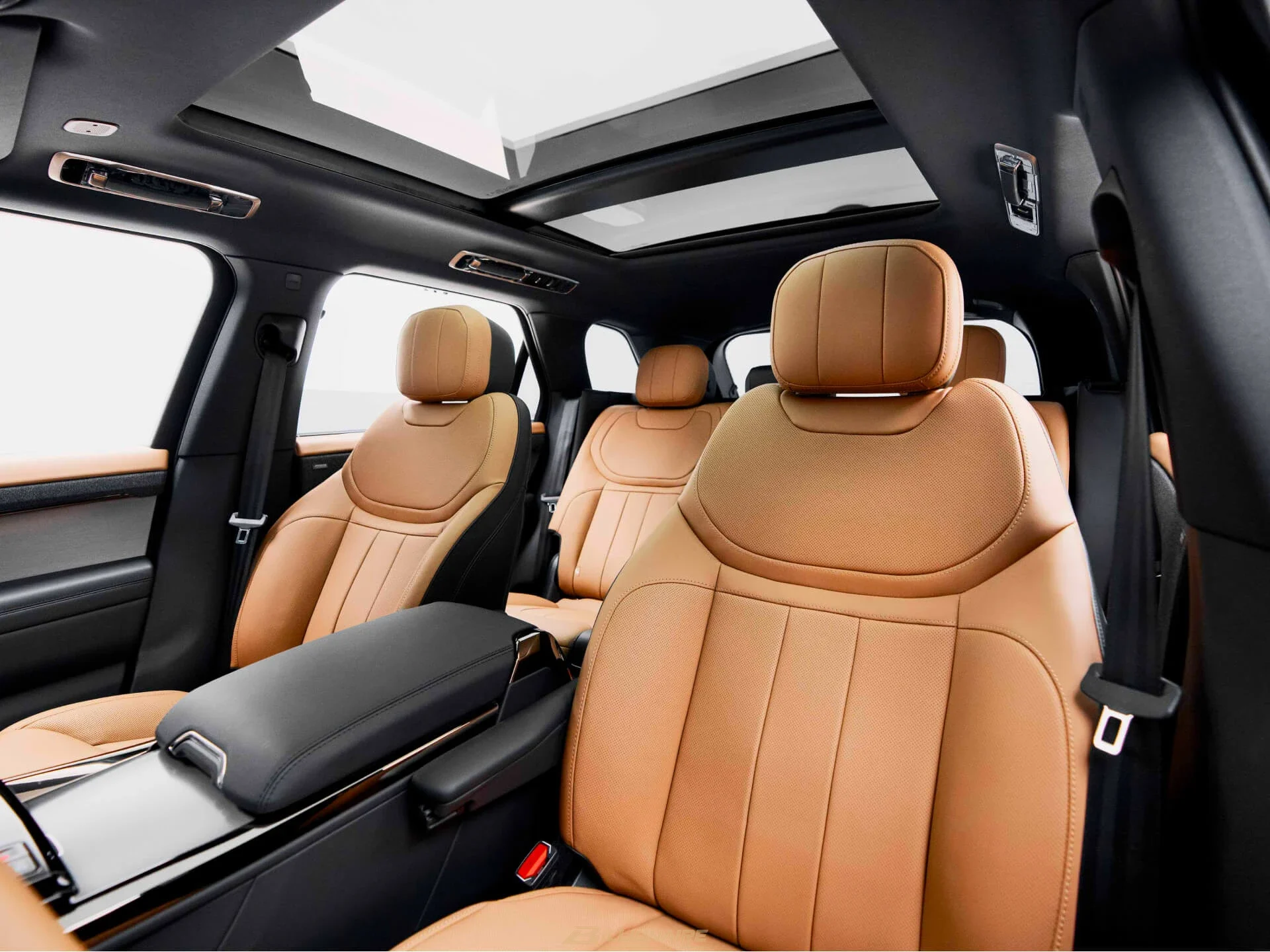 Range Rover Sport Santorini Black mieten in Dubai – Foto 6