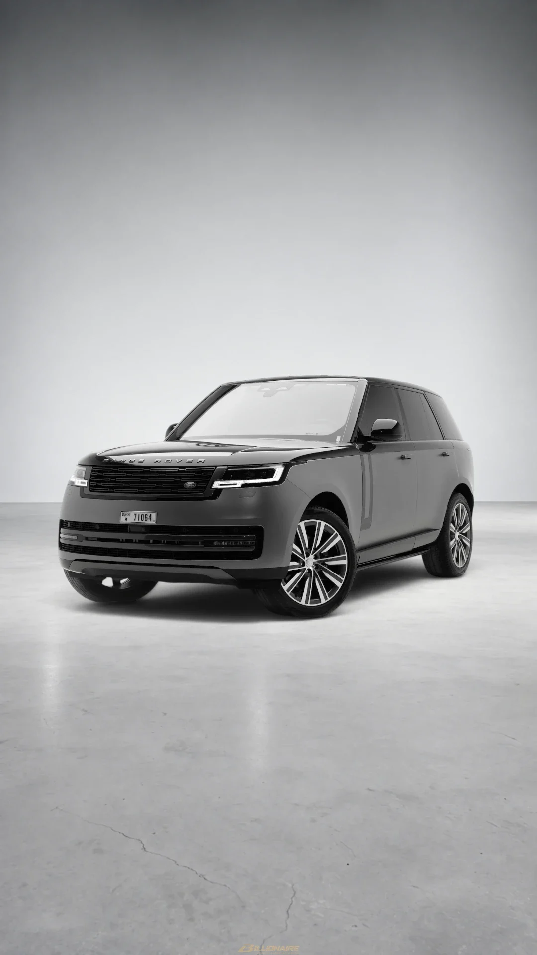 Range Rover Vogue Charente Grey en alquiler en Dubái