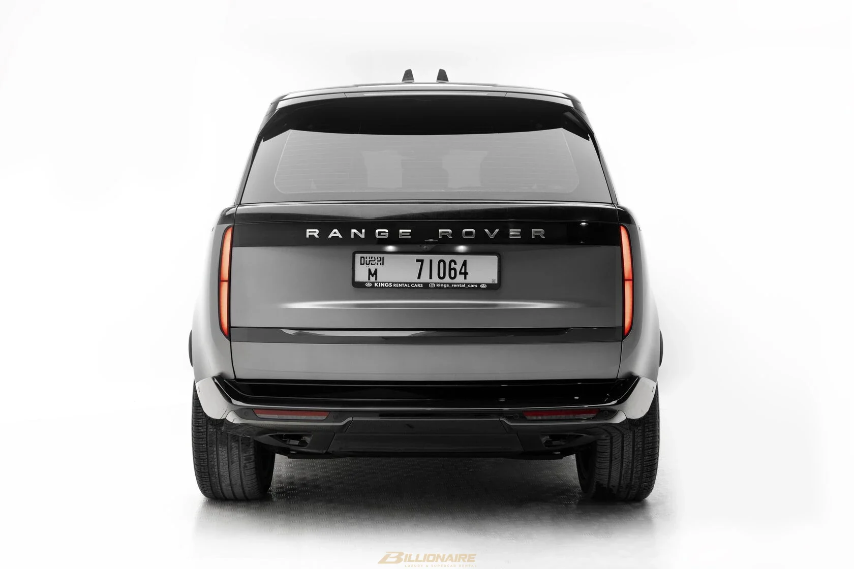 Dubai'de kiralık Range Rover Vogue Charente Grey (Ebony Interior) – fotoğraf 3
