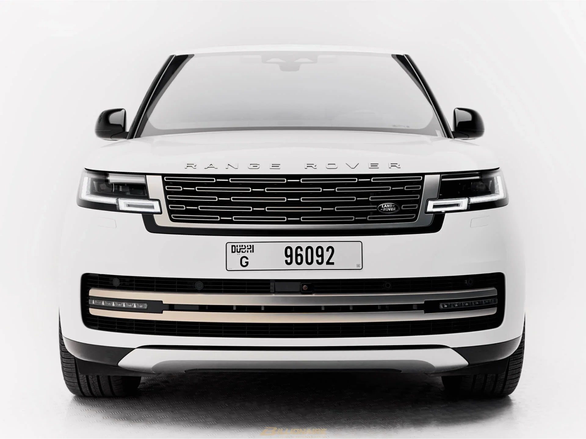 Dubai'de kiralık Range Rover Vogue White (Ivory Interior) – fotoğraf 3