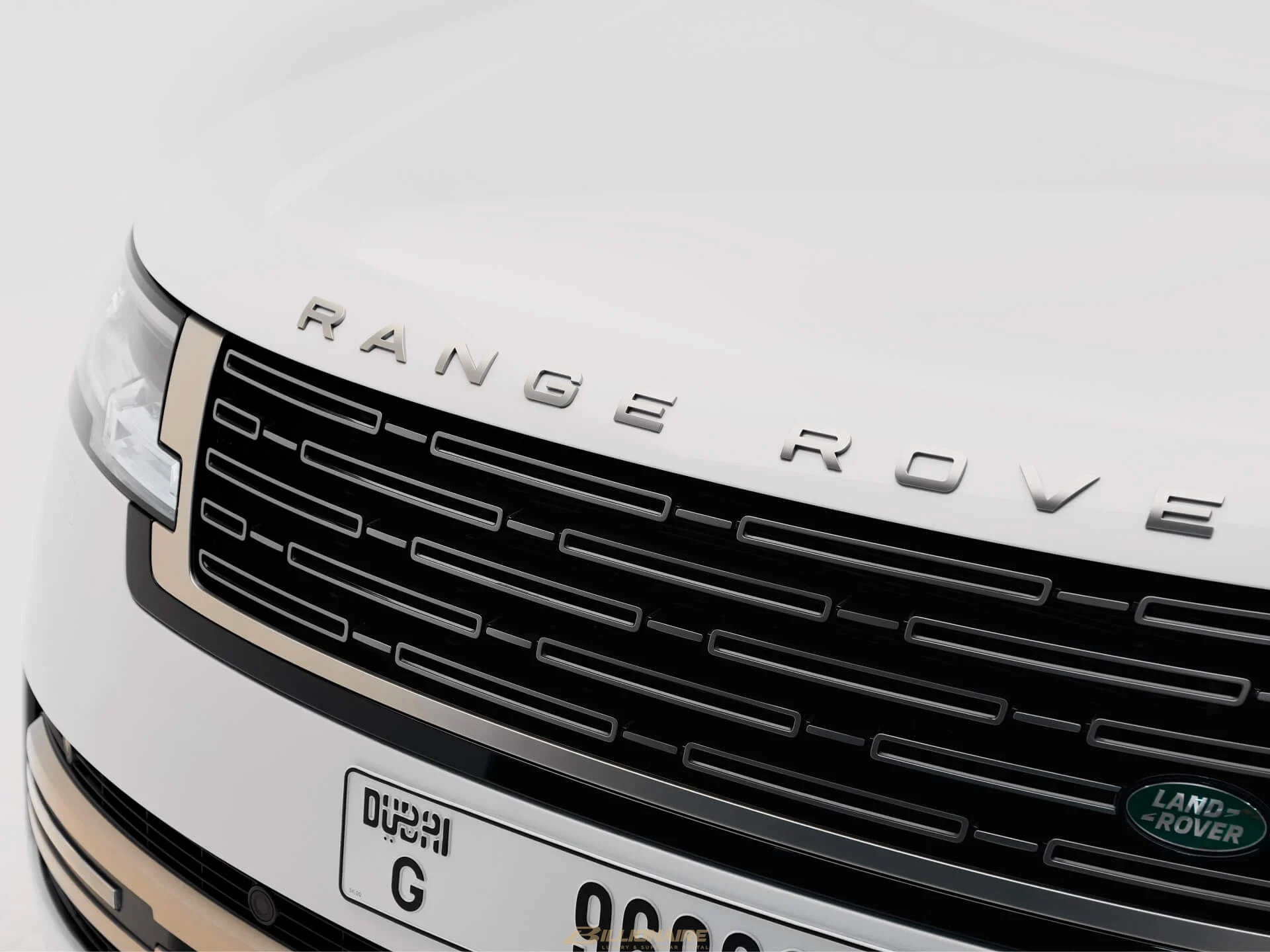 Dubai'de kiralık Range Rover Vogue White (Ivory Interior) – fotoğraf 4