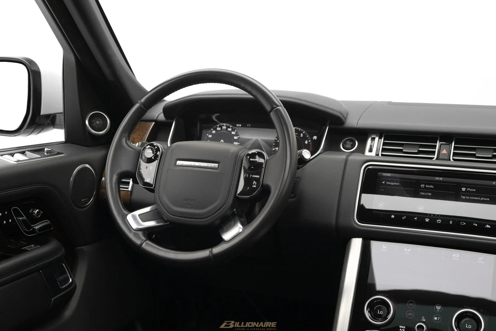 اجاره Range Rover Vogue HSE Fuji White در دبی – تصویر 7