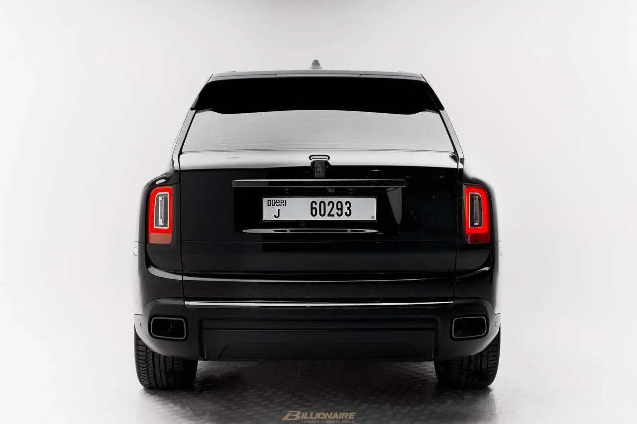 Rolls-Royce Cullinan Black Badge Diamond Black - View 4