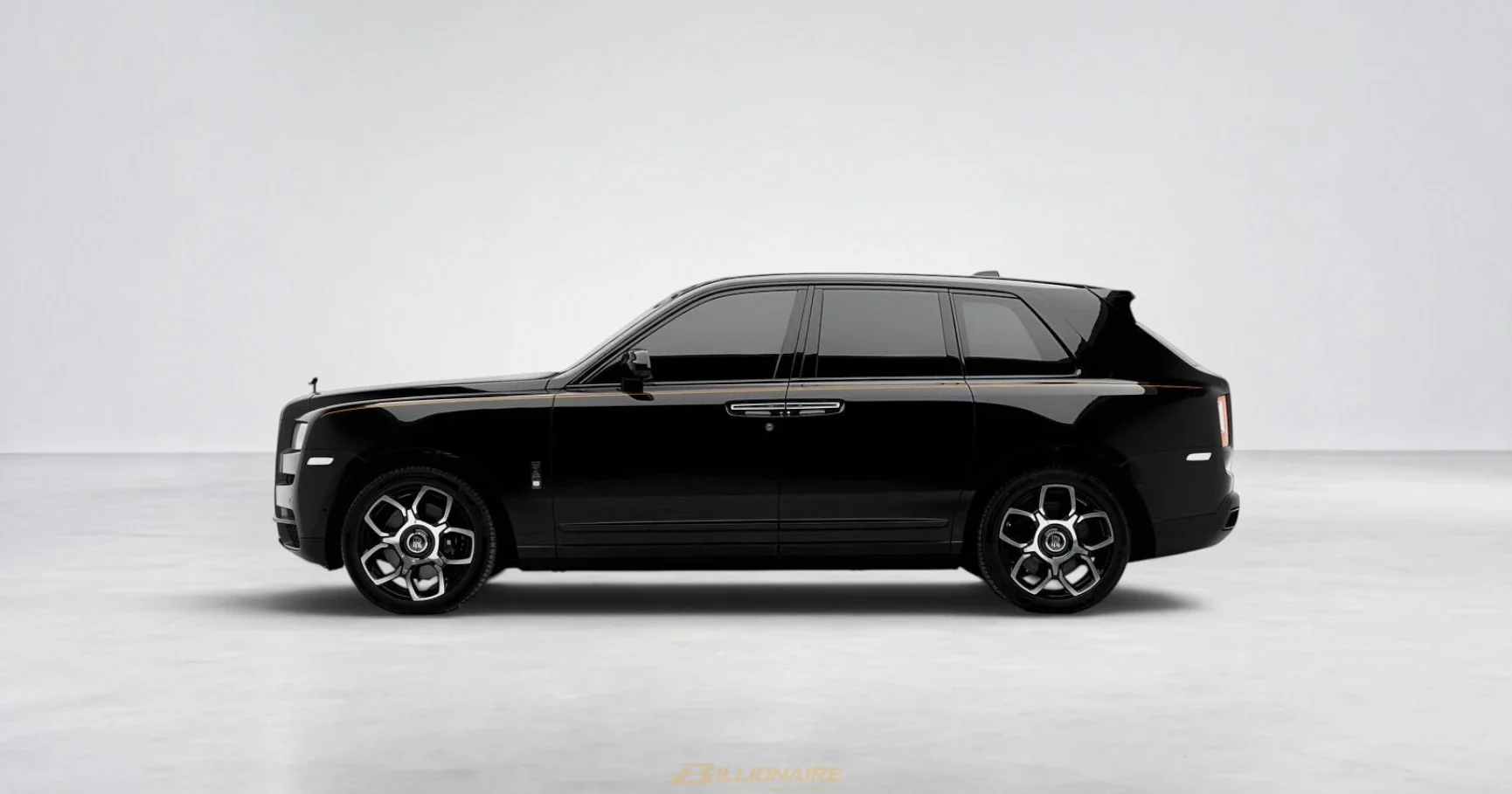 Rolls-Royce Cullinan Black Badge Diamond Black - View 5