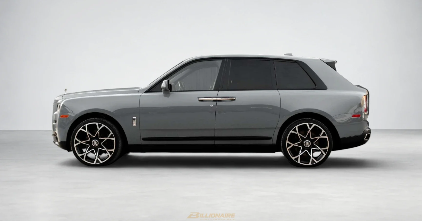 اجاره Rolls-Royce Cullinan Grey در دبی – تصویر 3