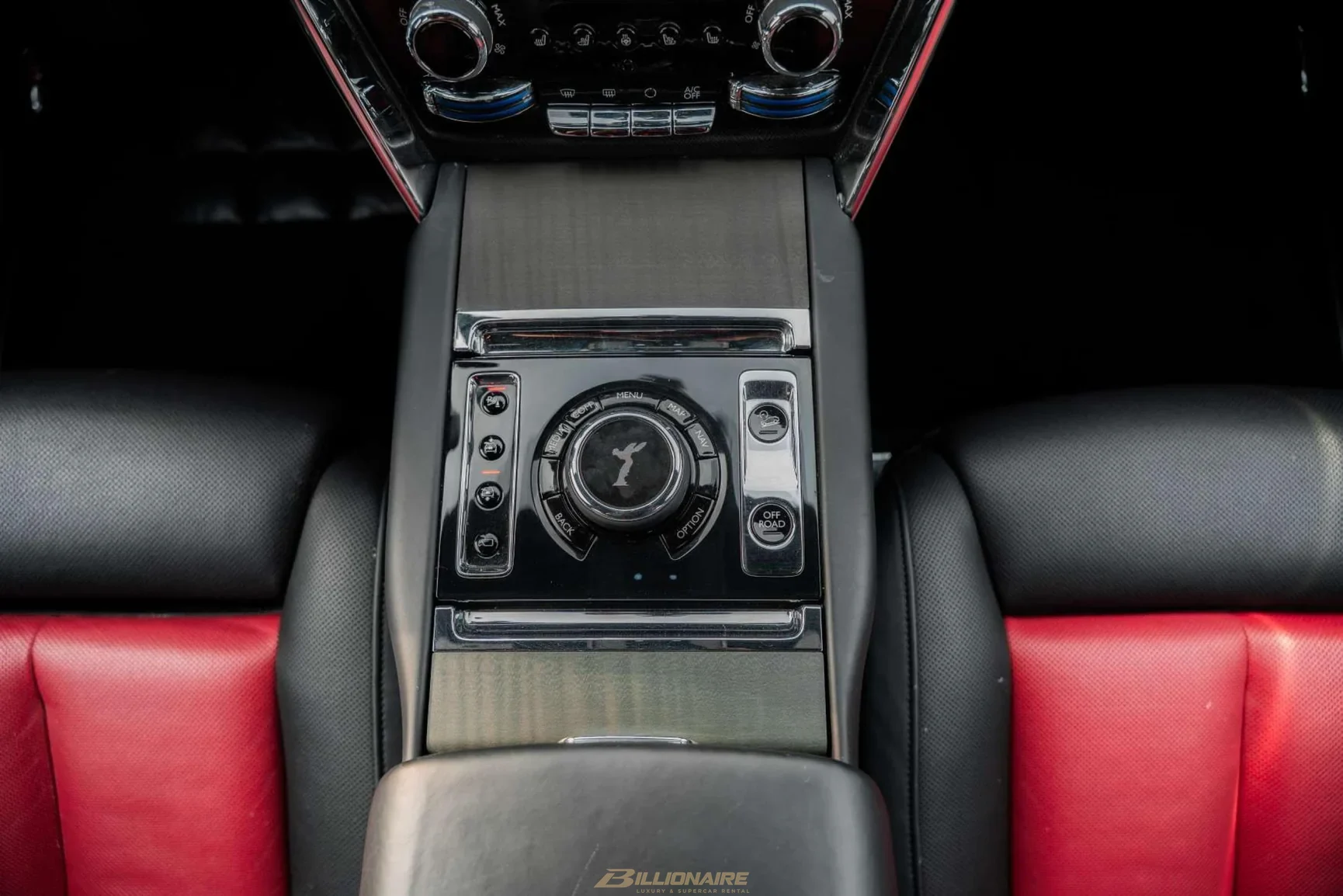 اجاره Rolls-Royce Cullinan Grey در دبی – تصویر 11