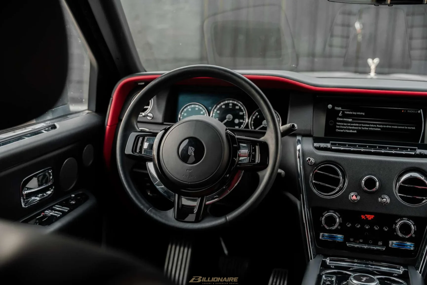 اجاره Rolls-Royce Cullinan Grey در دبی – تصویر 6