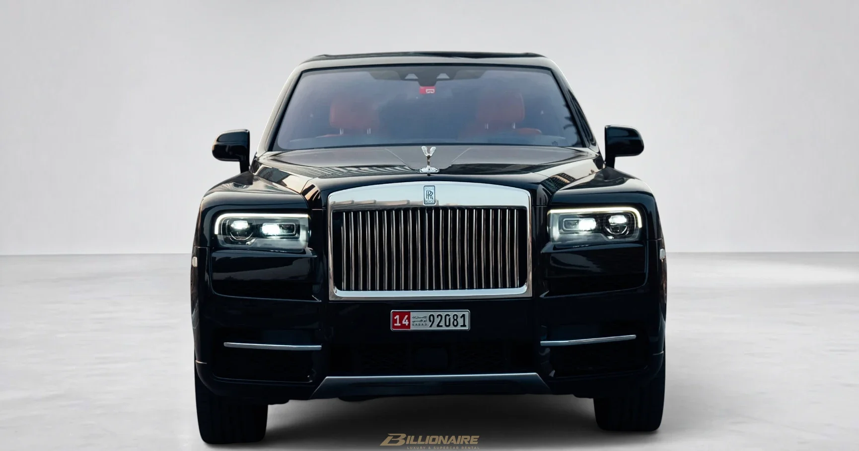 Dubai'de kiralık Rolls-Royce Cullinan Black – fotoğraf 2