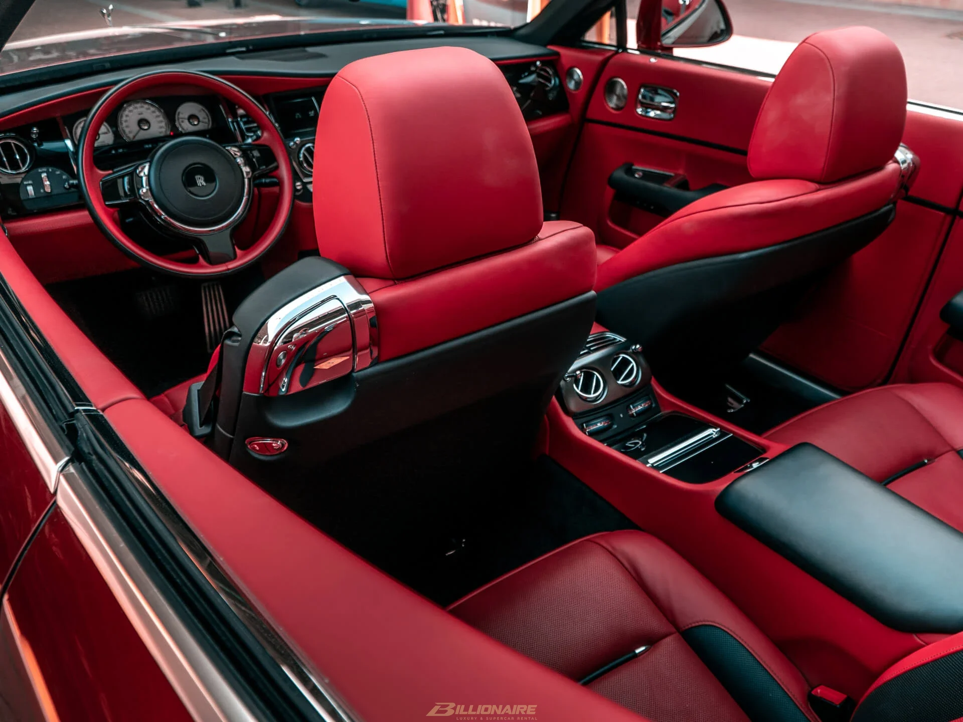 Rolls-Royce Dawn Black Badge Magma Red - View 6