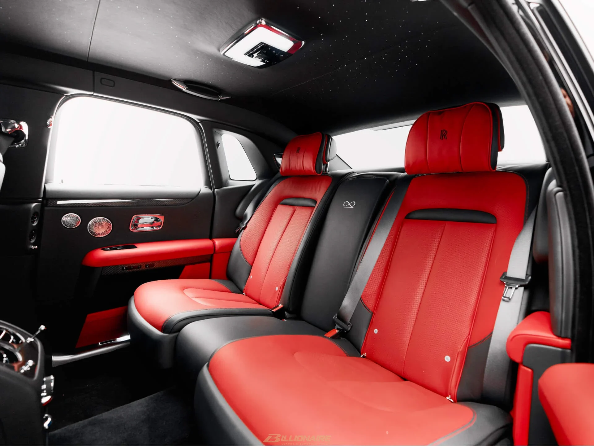 اجاره Rolls-Royce Ghost Novitec Edition Diamond Black در دبی – تصویر 5