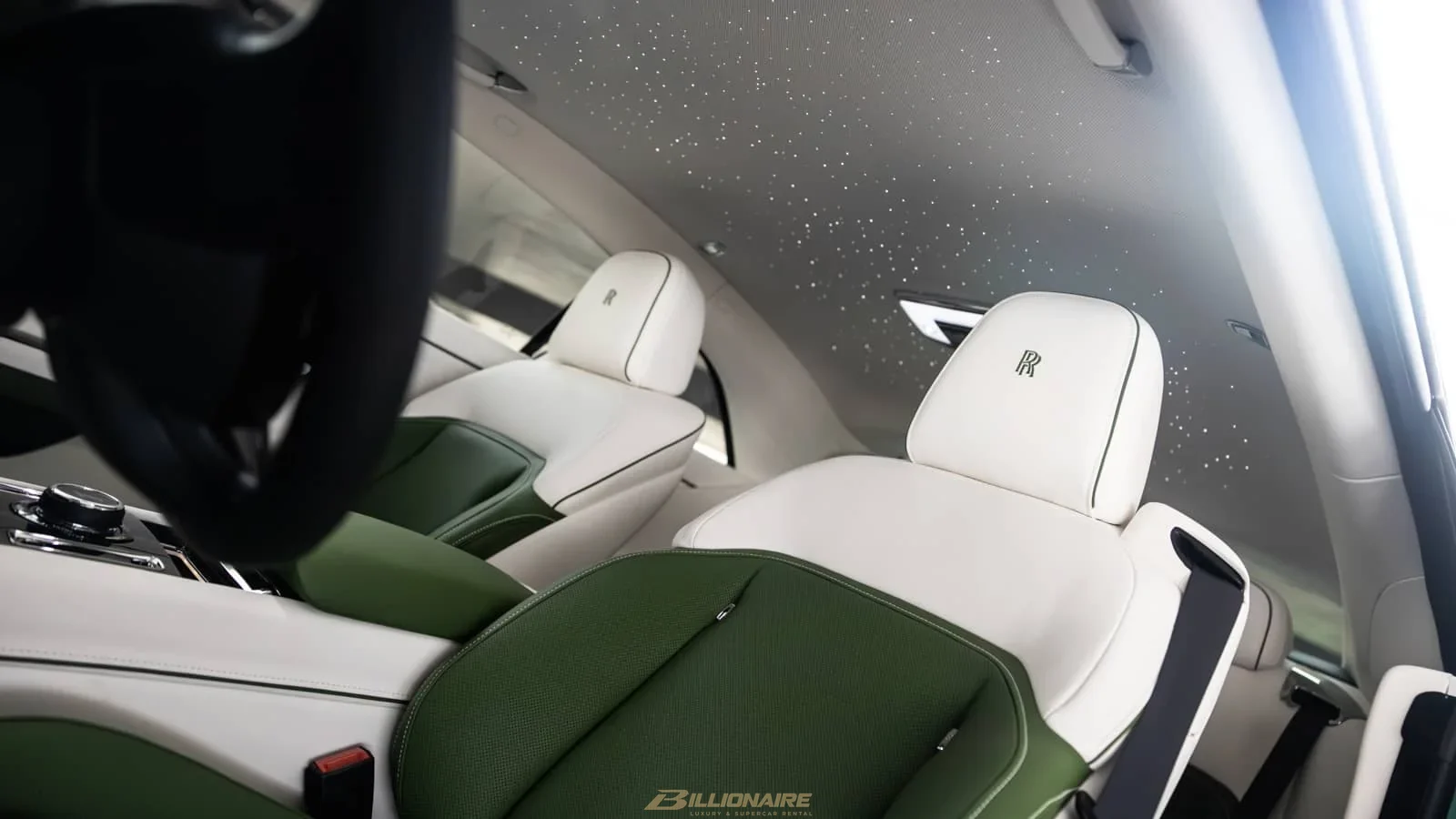 اجاره Rolls-Royce Spectre Teal Green در دبی – تصویر 10